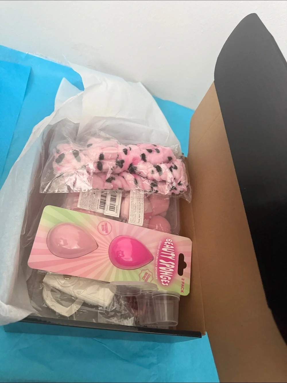 Pink Makeup Accessory Set - Beauty Sponges & Headband